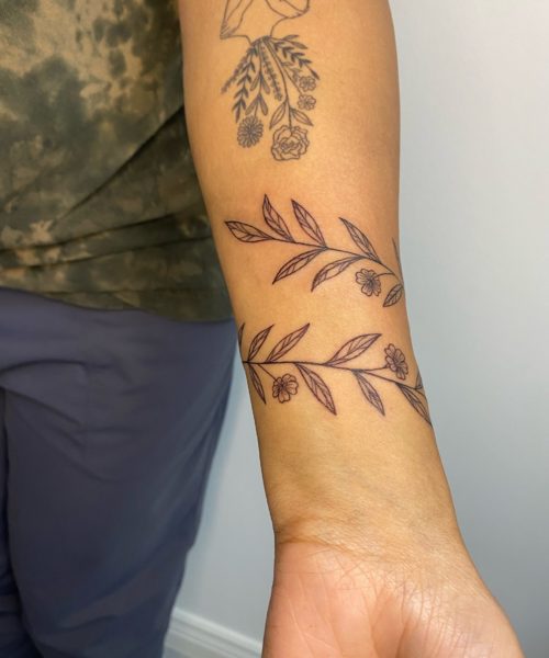 Vine Tattoo by Emmy @sadinthegarden